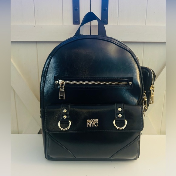 Madden NYC Faux Leather Dome Ring Backpack Black NWT - Picture 5 of 8